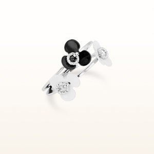 925 Sterling Silver with White and Black Enamel Clover Ring