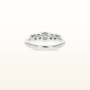 Graduated 5-Stone Diamond Anniversary Ring in 14kt White Gold